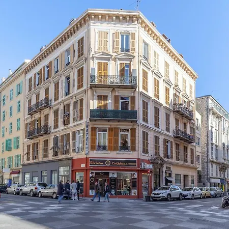 12 Rue Miron Apartment